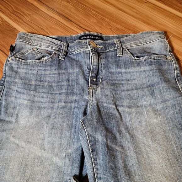 Rock & Republic Womens Size 12 Kendall Denim Jeans 32x25.5‎ Med Wash Embroidered - Picture 3 of 13